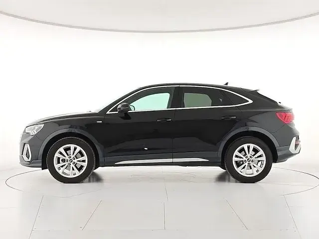 Usata Audi Q3 Sportback S-Line 150 CV (110 kW) 2023 Nero SUV