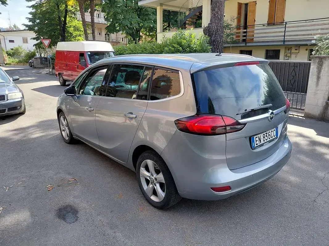 Usata Opel Zafira Tourer 150 CV (110 kW) 2012 Monovolume