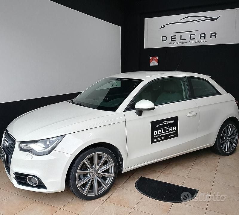 Usata Audi A1 Attraction 105 CV (77 kW) 2011 Bianco Utilitaria