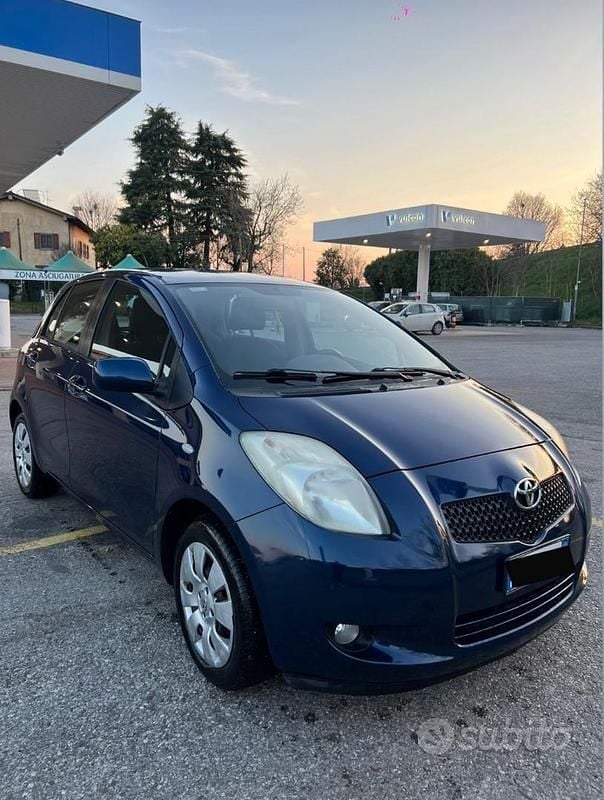 Usata Toyota Yaris Sol 2007 Blu Utilitaria