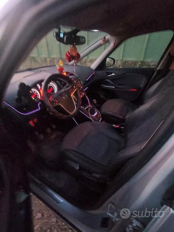 Usata Opel Zafira 150 CV (110 kW) 2013 Grigio Monovolume