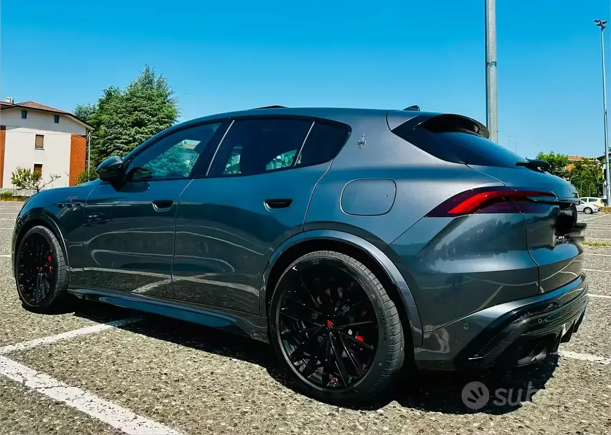 Usata Maserati Grecale 530 CV (389 kW) 2024 Grigio SUV