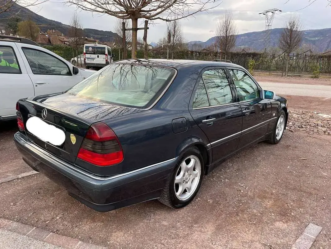 Usata Mercedes C200 Elegance 192 CV (141 kW) 1997 Verde Berlina