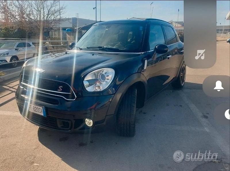 Usata Mini Countryman 143 CV (105 kW) 2016 Nero SUV