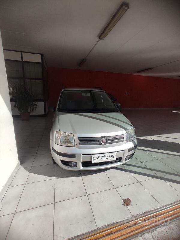 Usata Fiat Panda Dynamic 59 CV (43 kW) 2009 Grigio Utilitaria