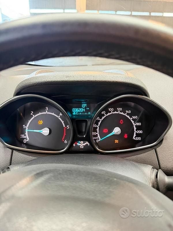 Usata Ford Ecosport 95 CV (69 kW) 2014 Nero SUV