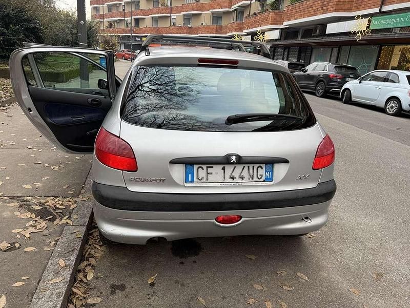 Usata Peugeot 206 75 CV (55 kW) 2003 Berlina