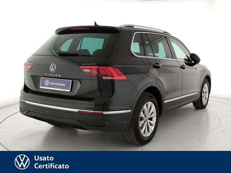 Usata VW Tiguan Life 150 CV (110 kW) 2023 Nero / pastello SUV
