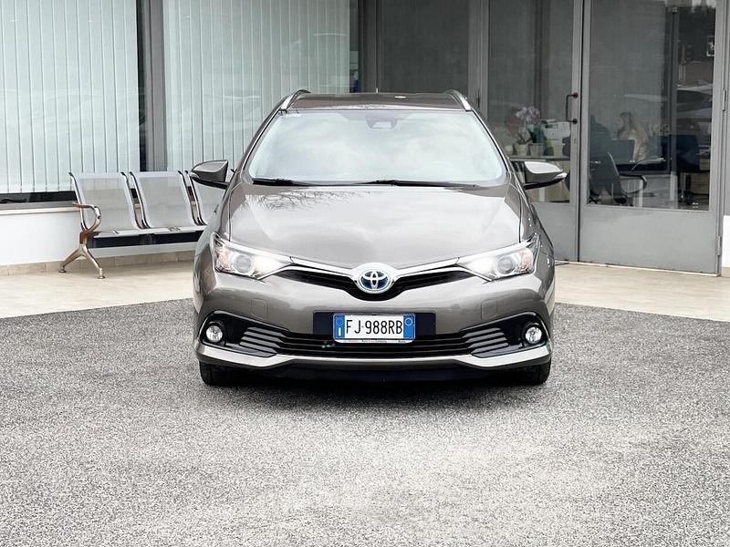 Usata Toyota Auris Hybrid 99 CV (72 kW) 2017 Bronze Station wagon