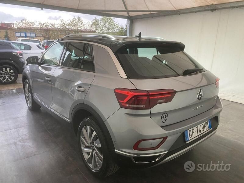 Usata VW T-Roc Style 116 CV (85 kW) 2023 Argento SUV