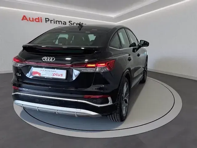 Usata Audi Q4 Sportback e-tron S-Line 150 kW (204 CV) 2023 Nero perla SUV