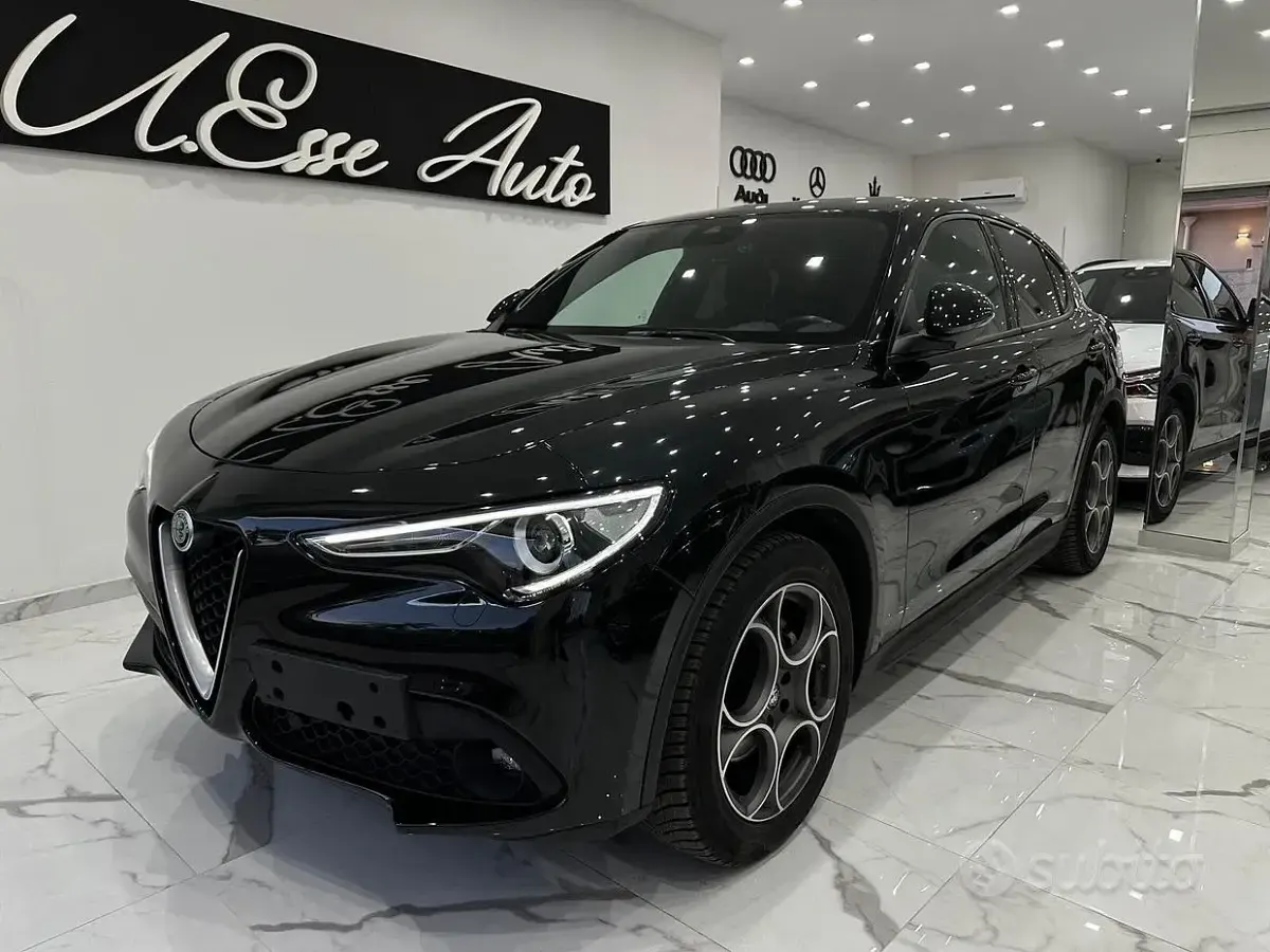 Usata Alfa Romeo Stelvio Business 190 CV (139 kW) 2022 Nero SUV