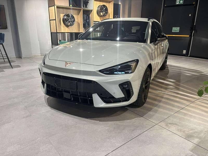 Nuova Cupra Leon 204 CV (150 kW) 2026 Grigio grafene Station wagon