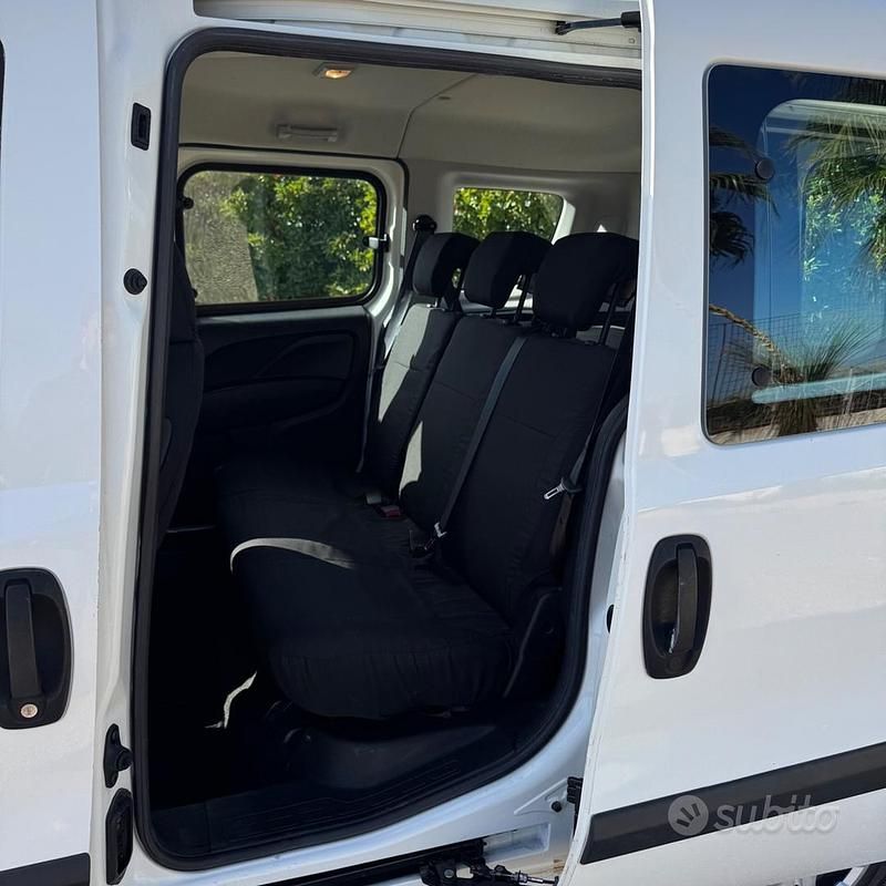 Usata Fiat Doblò 107 CV (78 kW) 2017 Bianco Monovolume