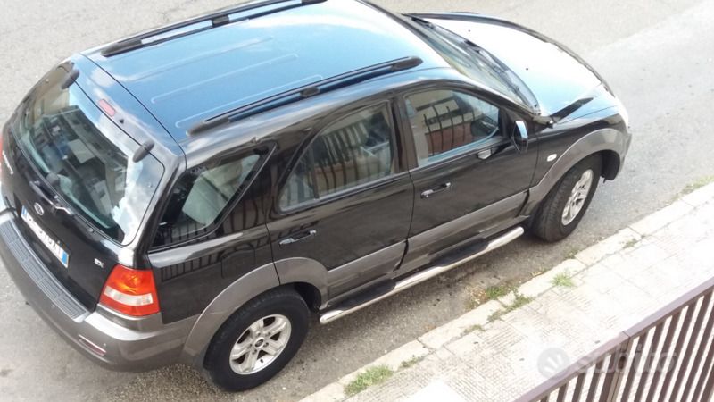 Usata Kia Sorento 140 CV (102 kW) 2004 Nero SUV