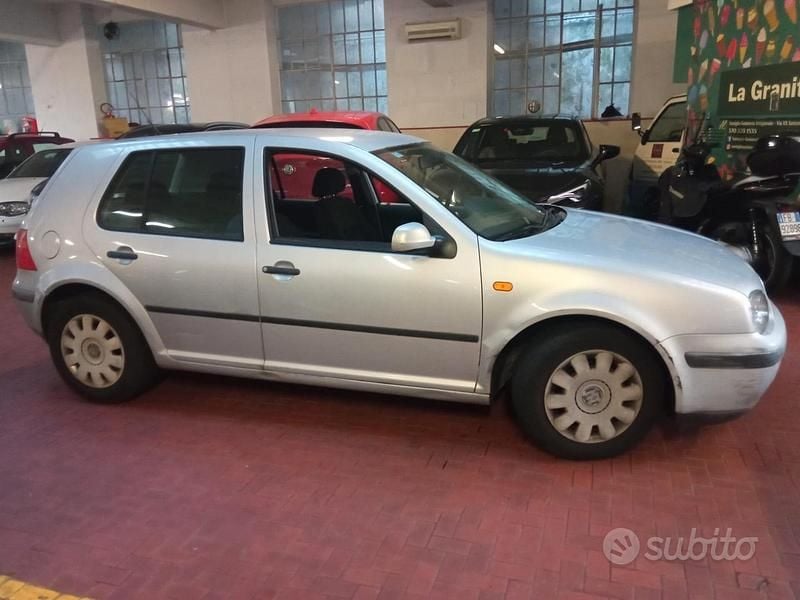 Usata VW Golf III 74 CV (54 kW) 1998 Grigio Berlina