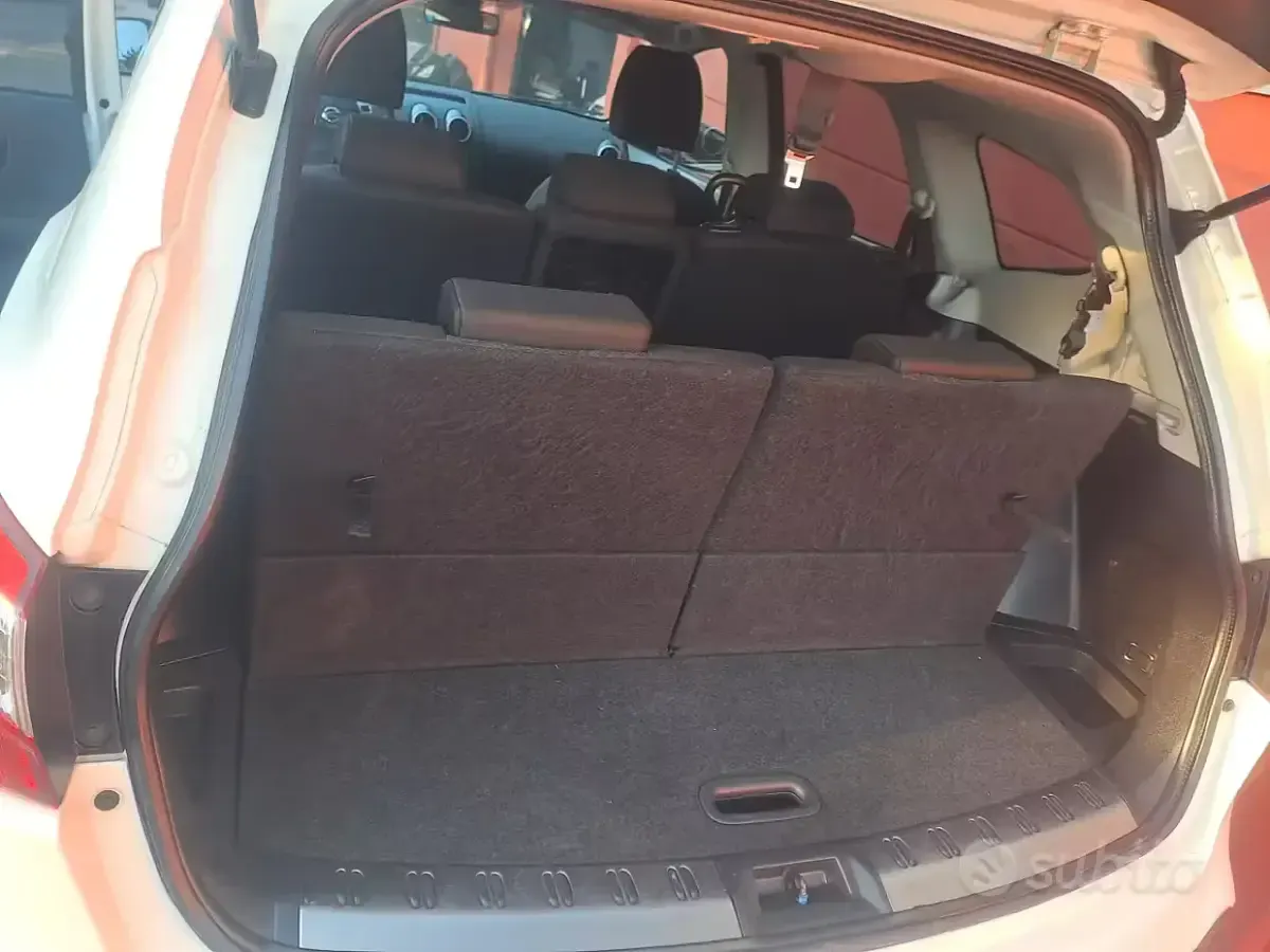 Używany Nissan Qashqai Acenta 110 KM (80 kW) 2012 Biały SUV