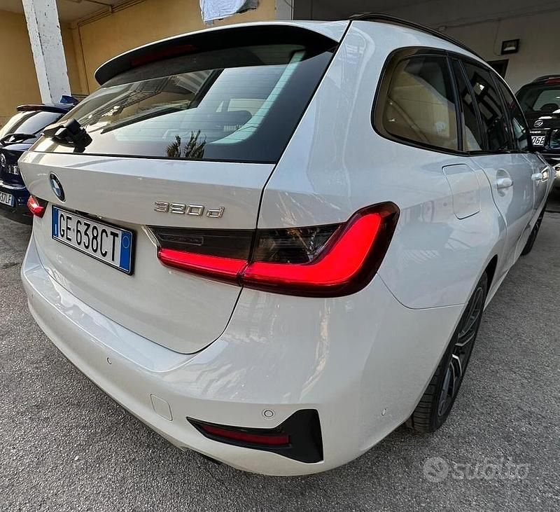 Usata BMW 320e Advantage 190 CV (139 kW) 2021 Bianco Station wagon