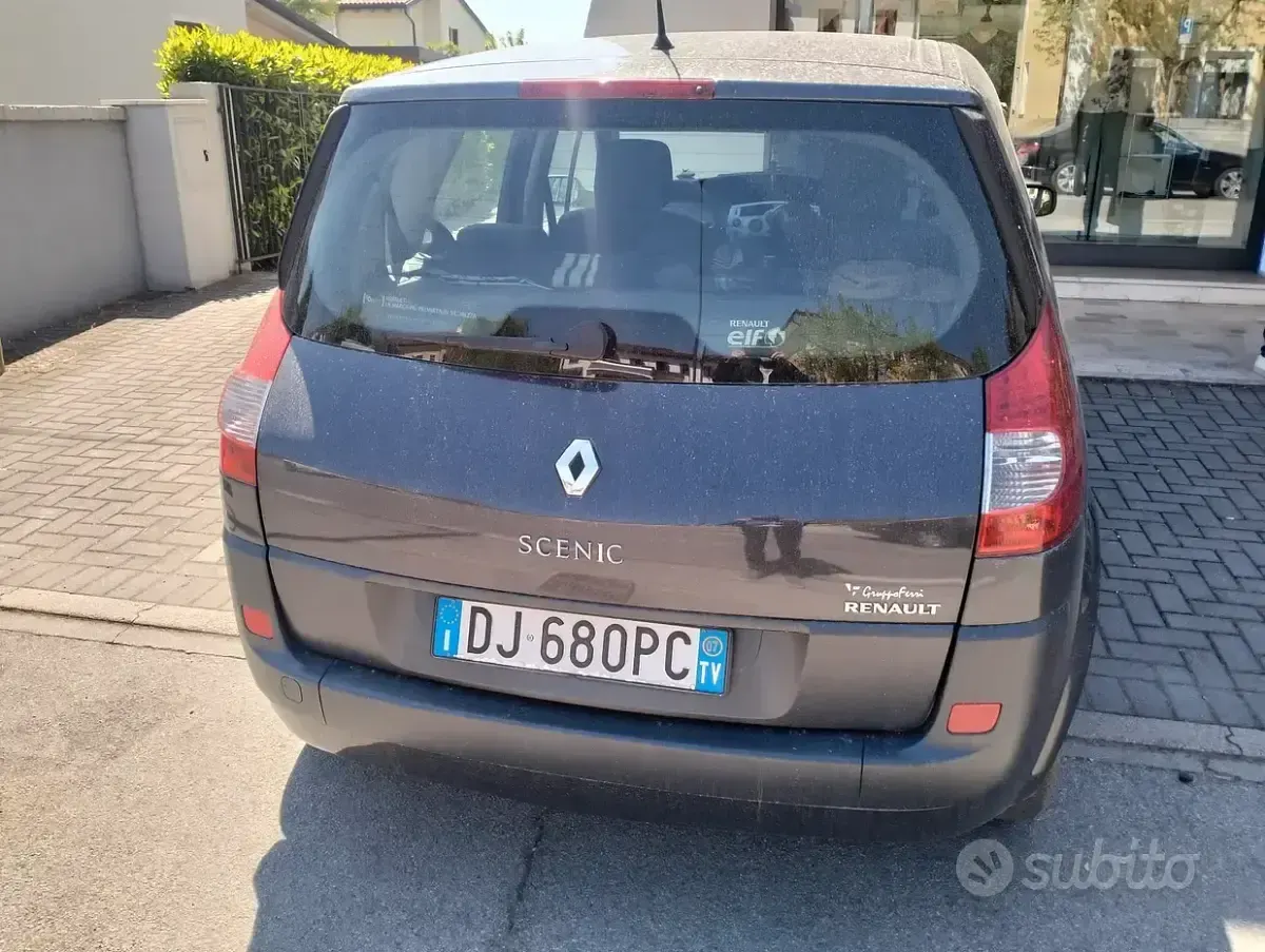 Usata Renault Scenic E-Tech 105 CV (77 kW) 2007 Nero Monovolume