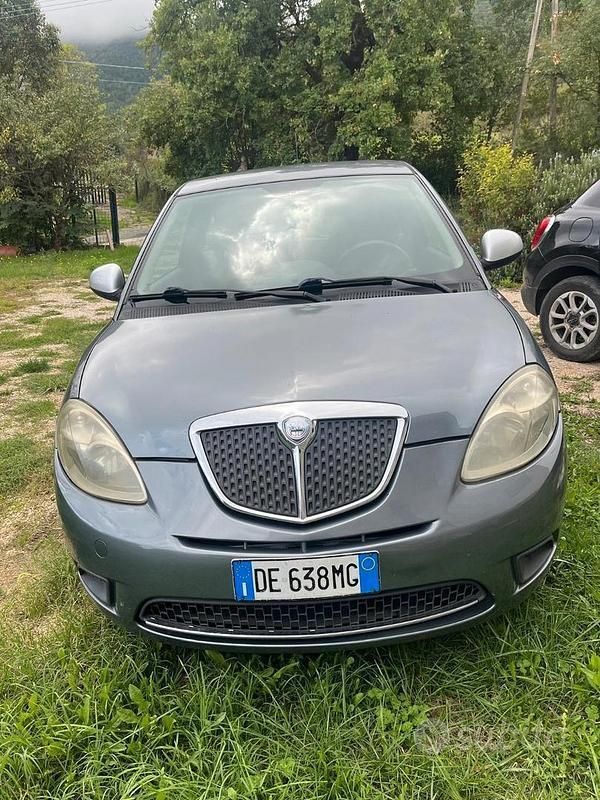 Usata Lancia Ypsilon 2006 Utilitaria