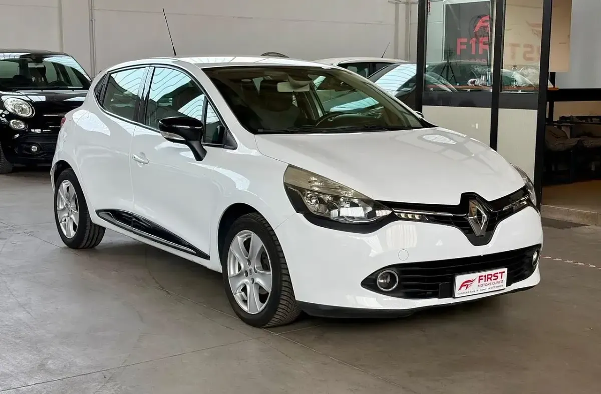 Usata Renault Clio IV 90 CV (66 kW) 2013 Bianco Berlina