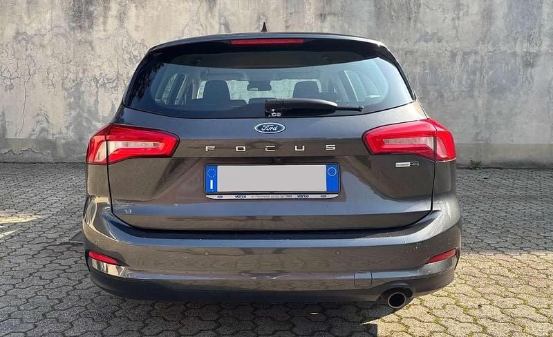 Usata Ford Focus Business Edition 125 CV (91 kW) 2020 Grigio Station wagon