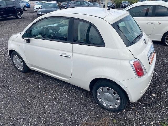 Usata Fiat 500 Pop 69 CV (50 kW) 2009 Bianco Utilitaria