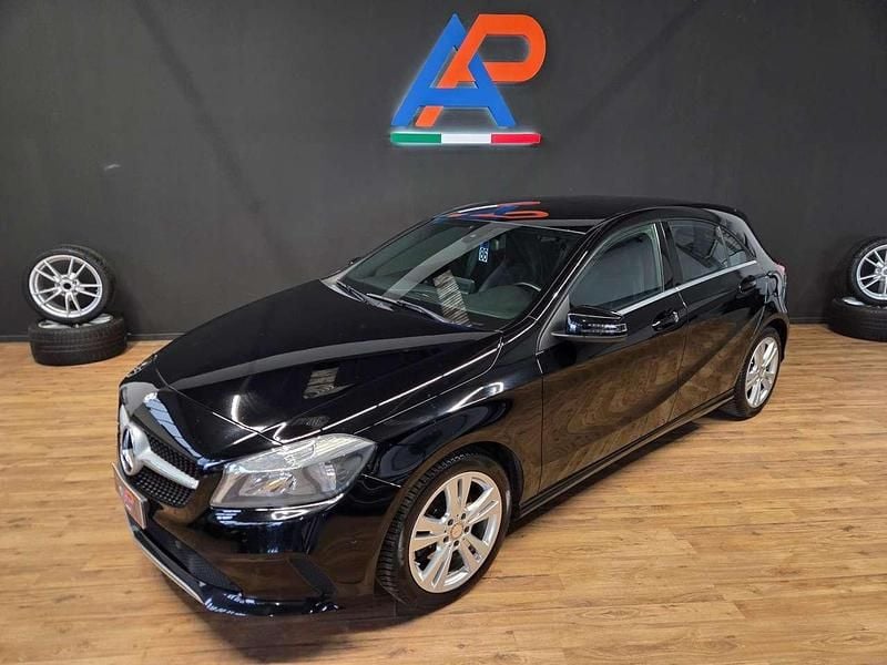 Usata Mercedes A200 136 CV (100 kW) 2017 Nero Berlina