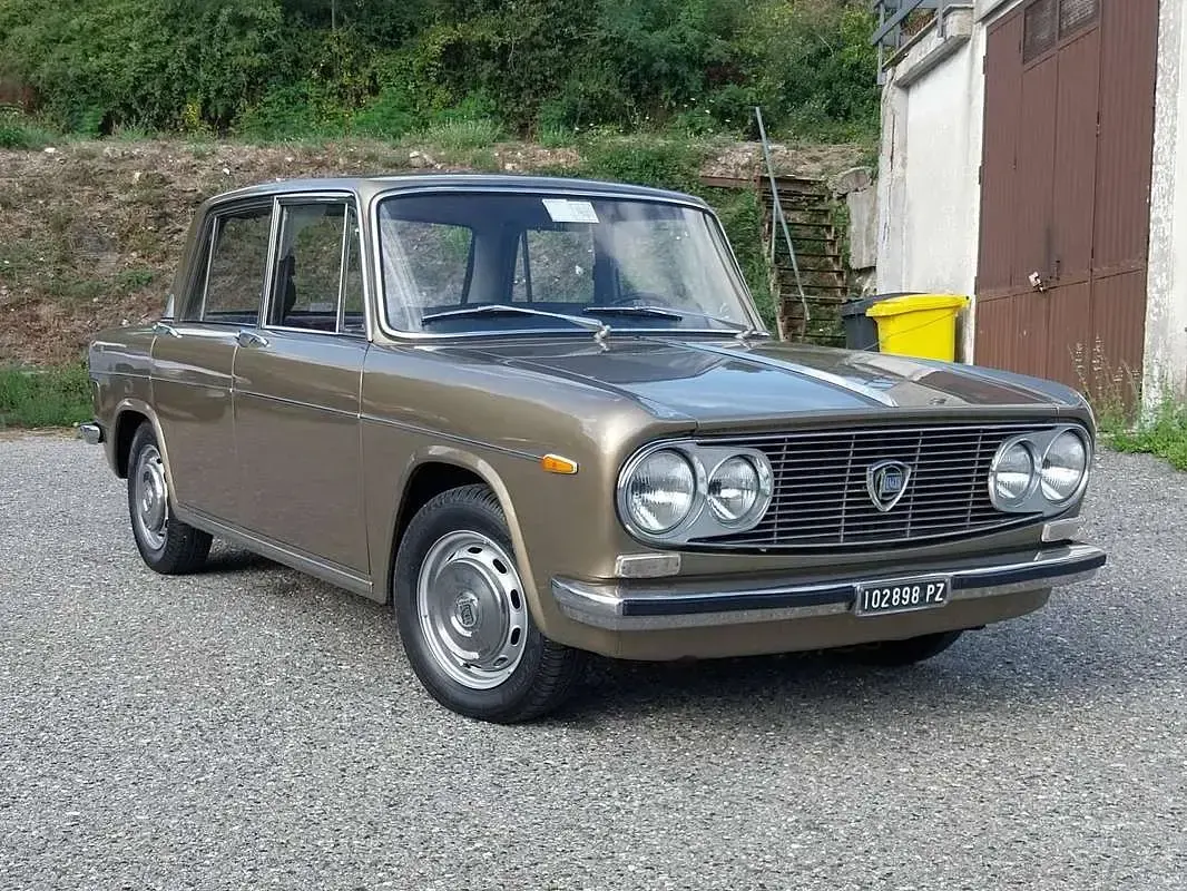 Usata Lancia Fulvia 86 CV (63 kW) 1972 Bronzo Berlina