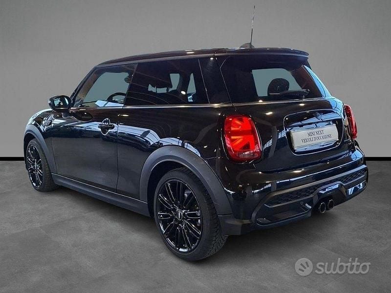 Usata Mini Cooper S Classic 178 CV (130 kW) 2023 Nero / metallizzato Utilitaria