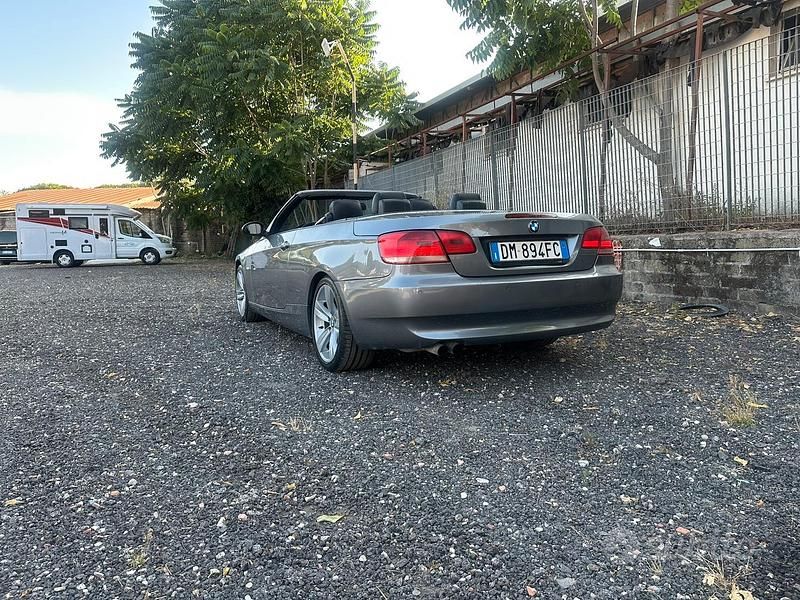 Usata BMW 330 Cabriolet 231 CV (169 kW) 2008 Grigio Cabrio