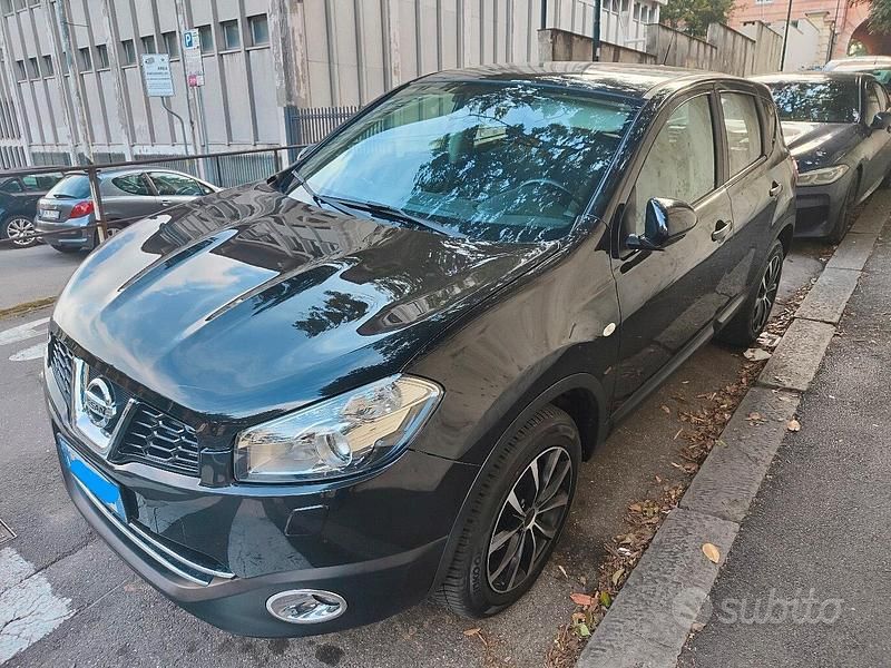 Usata Nissan Qashqai 115 CV (84 kW) 2013 Nero SUV