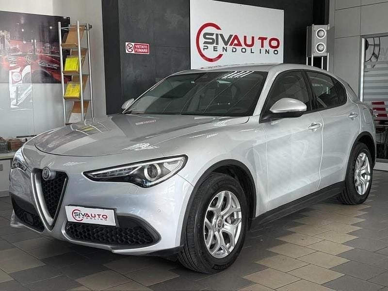 Usata Alfa Romeo Stelvio Business 190 CV (139 kW) 2021 Argento SUV