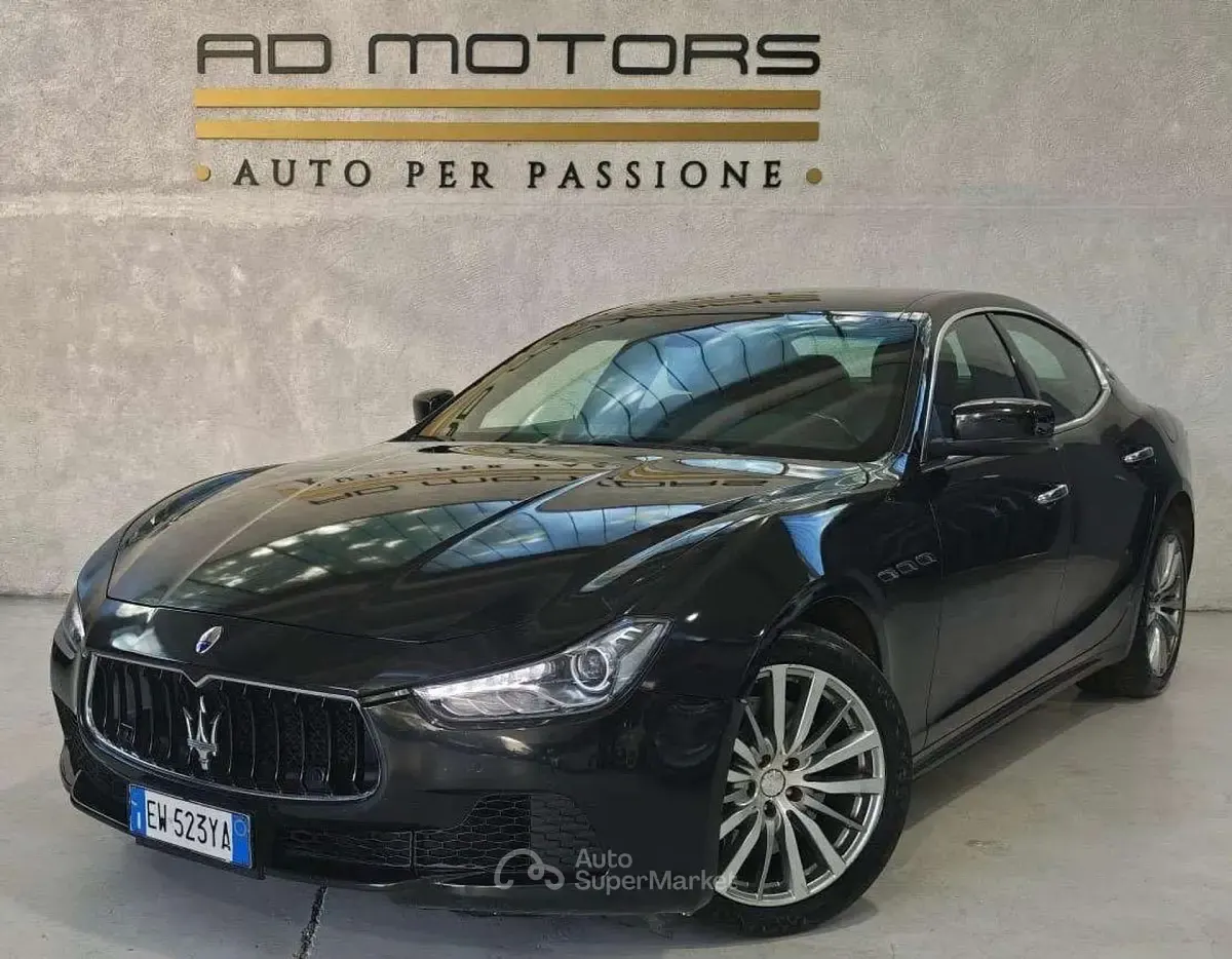 Begagnad Maserati Ghibli 250 HK (183 kW) 2014 Blå Sedan