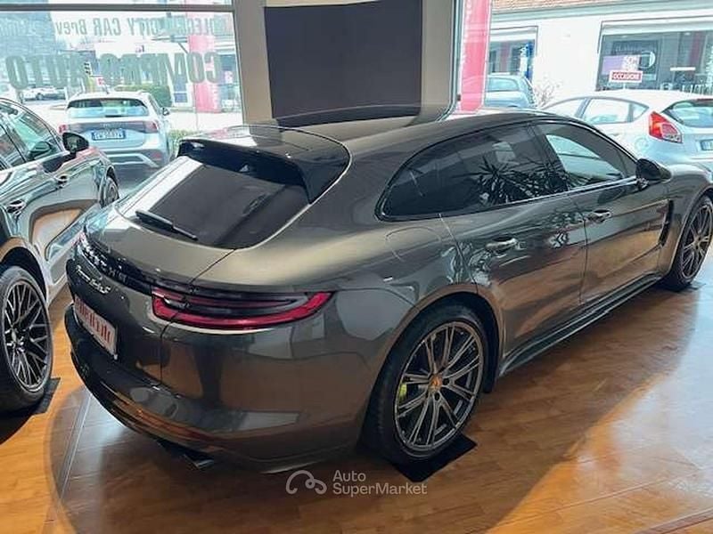 Usata Porsche Panamera Turbo S Sport Turismo 549 CV (403 kW) 2018 Grigio Berlina