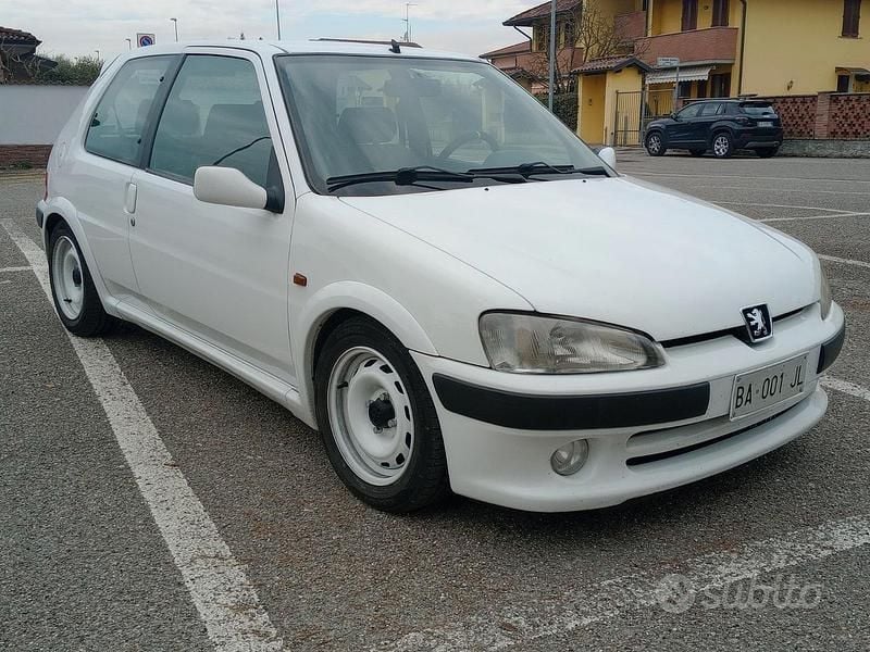 Usata Peugeot 106 118 CV (86 kW) 1999 Bianco Utilitaria