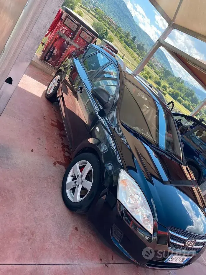 Usata Kia Ceed 115 CV (84 kW) 2011 Nero Utilitaria