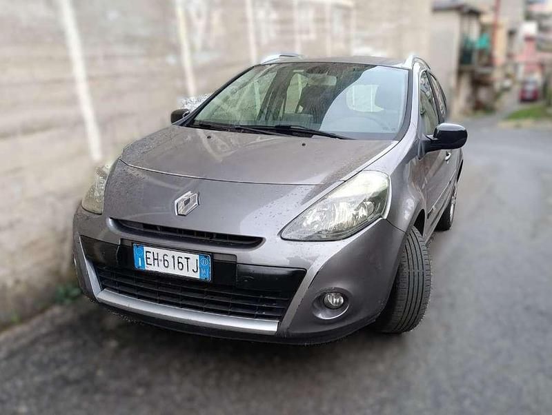 Usata Renault Clio GrandTour Dynamique 88 CV (64 kW) 2011 Bronzo Station wagon