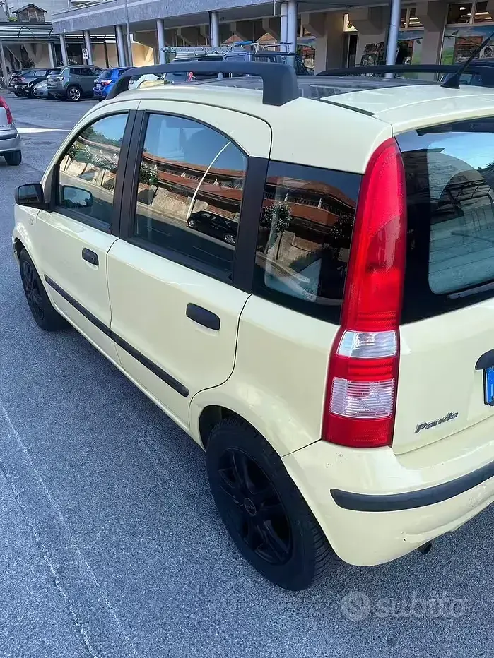 Usata Fiat Panda 60 CV (44 kW) 2003 Giallo Utilitaria