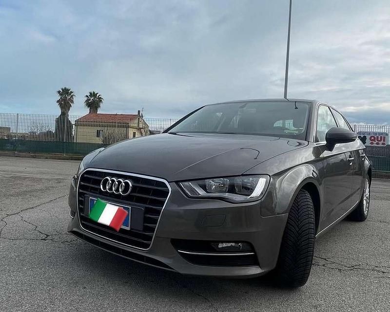 Usata Audi A3 Ambiente 110 CV (80 kW) 2015 Bronzo Berlina