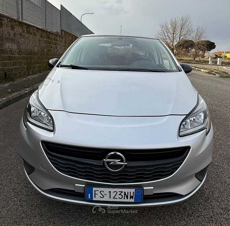Usata Opel Corsa 90 CV (66 kW) 2019 Argento Utilitaria