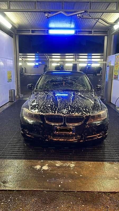 Usata BMW 318 143 CV (105 kW) 2011 Berlina
