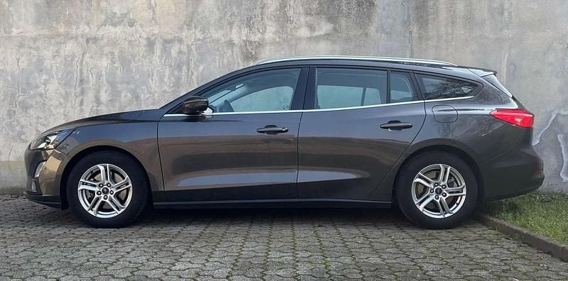 Usata Ford Focus Business Edition 125 CV (91 kW) 2020 Grigio Station wagon