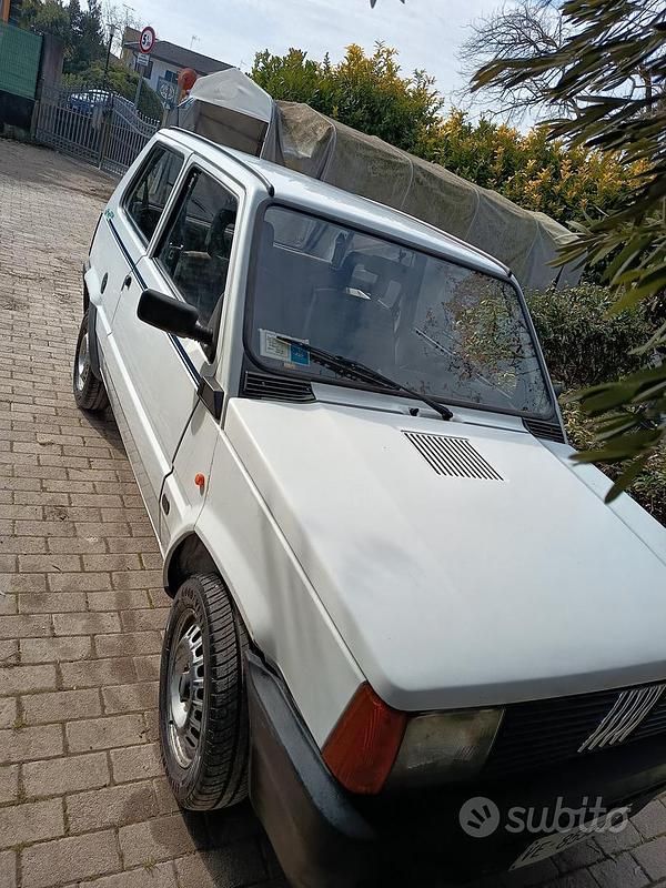 Usata Fiat 750 Young 34 CV (25 kW) 1991 Bianco Berlina