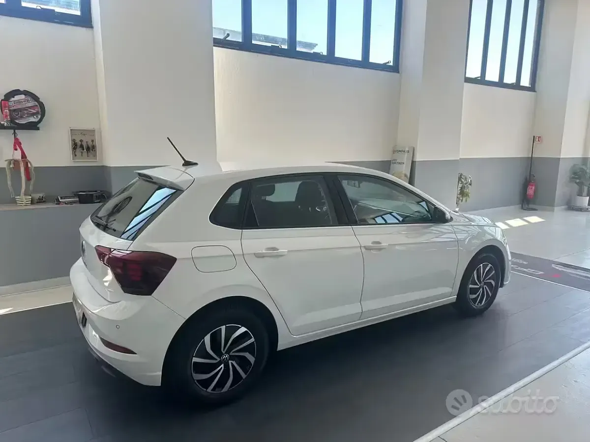 Usata VW Polo Style 95 CV (69 kW) 2022 Bianco Utilitaria