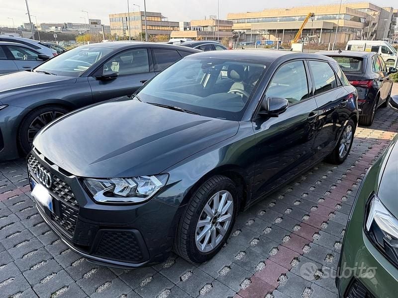 Usata Audi A1 Sportback 116 CV (85 kW) 2024 Grigio Utilitaria