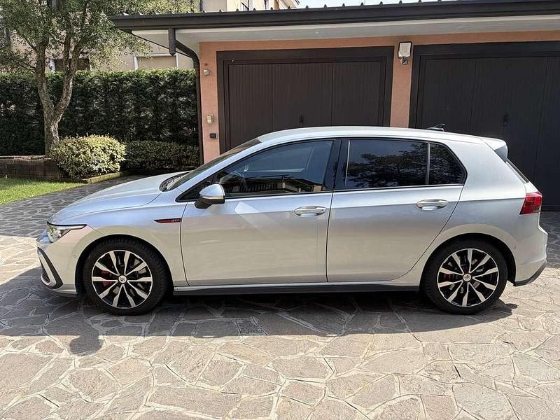 Usata VW Golf VIII GTI 245 CV (180 kW) 2023 Argento Berlina