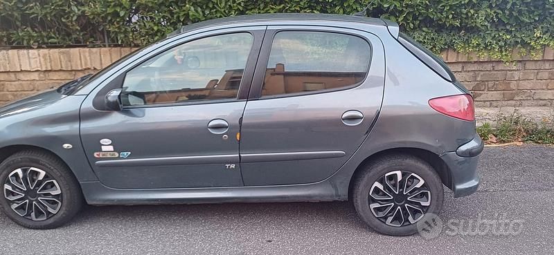 Usata Peugeot 206 88 CV (64 kW) 2007 Utilitaria
