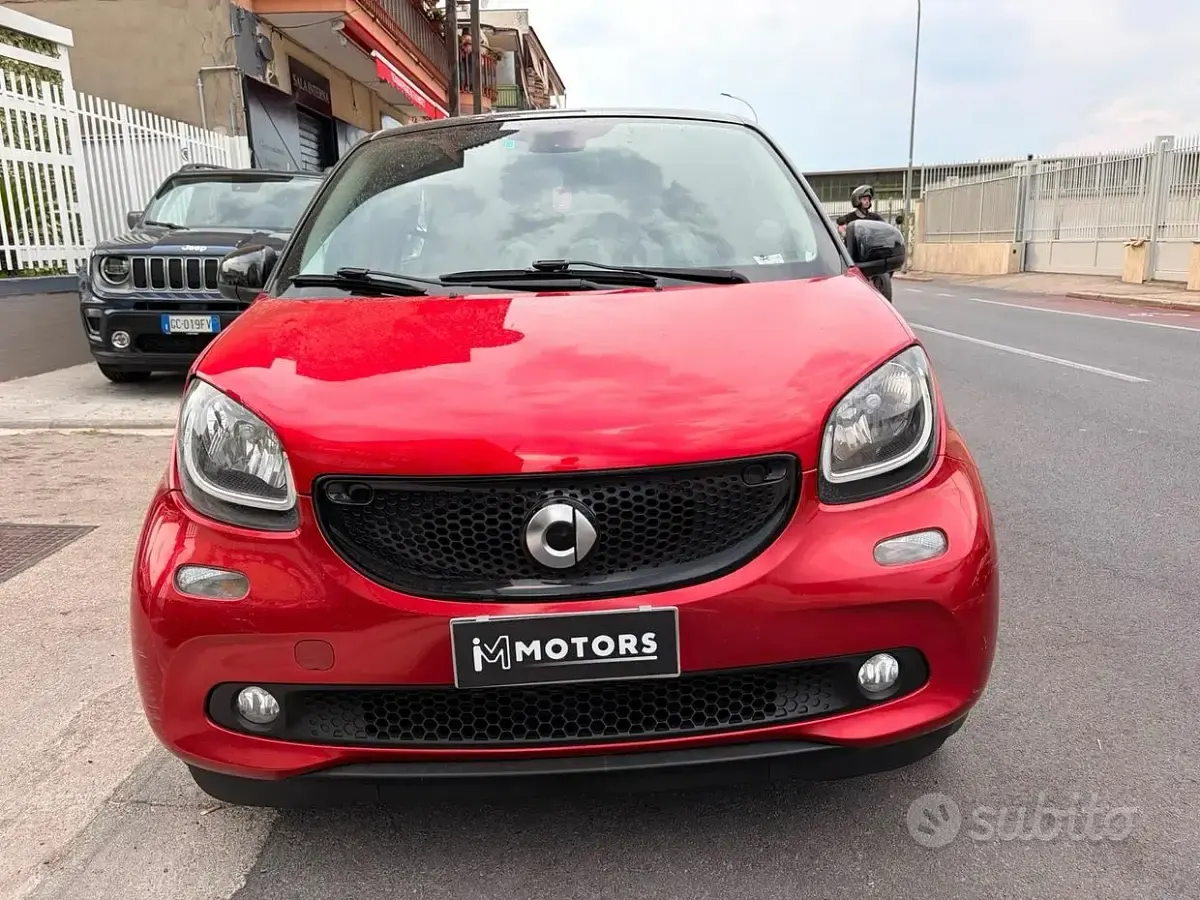 Usata Smart ForFour Passion 71 CV (52 kW) 2016 Rosso Utilitaria