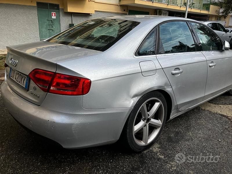 Usata Audi A4 Advanced 143 CV (105 kW) 2009 Grigio Berlina